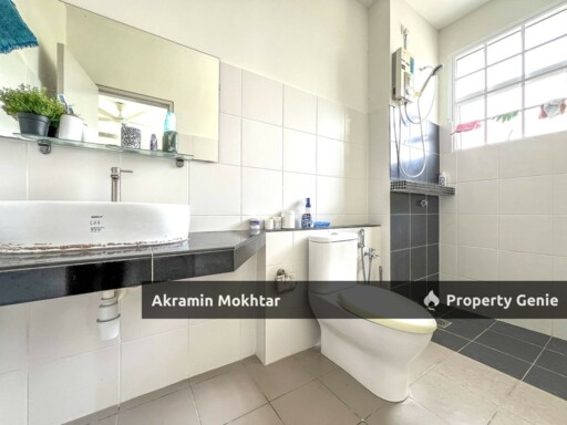 Freehold, Facing Open & Corner Lot | 2 Storey Superlink House Bandar Enstek Nilai Negeri Sembilan