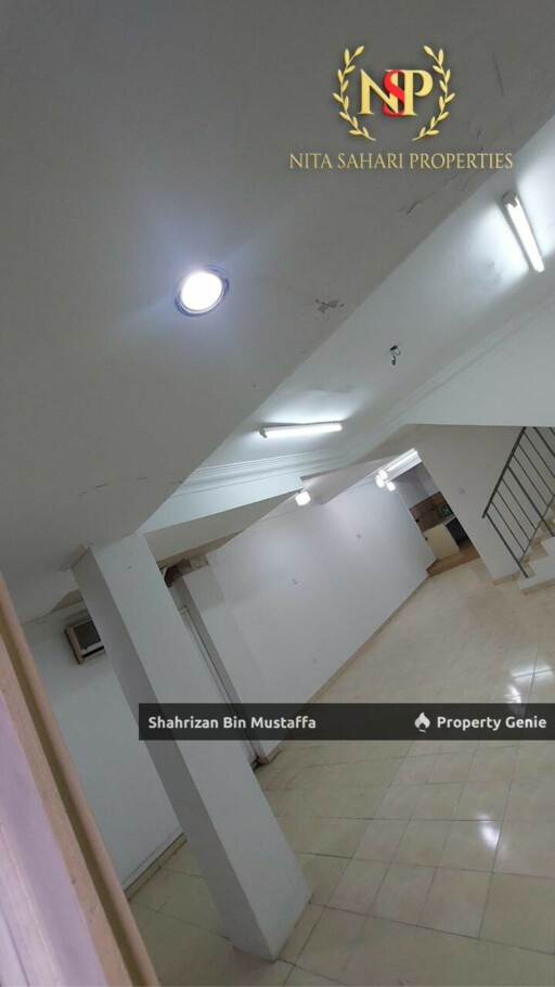 Full Loan, Taman Nusantara, Gelang Patah