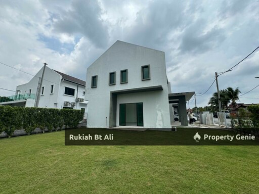 CORNER LOT NEW UNIT TAMAN CHEMBONG UTAMA