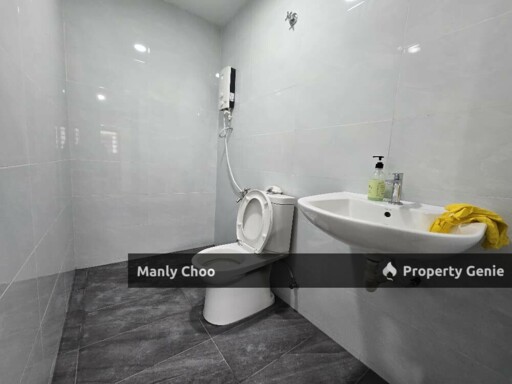 TOWN & HOT AREA Single Storey Terrace Ujong Pasir Melaka Raya Semabok