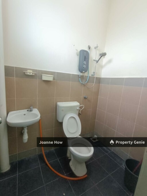 Gated Guarded Double Storey Terrace Taman Angkasa Nuri @ Presint 8