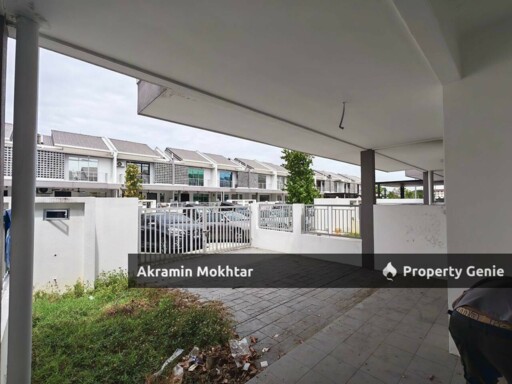 Double Storey Halya 2, Daunan Worldwide Puncak Alam