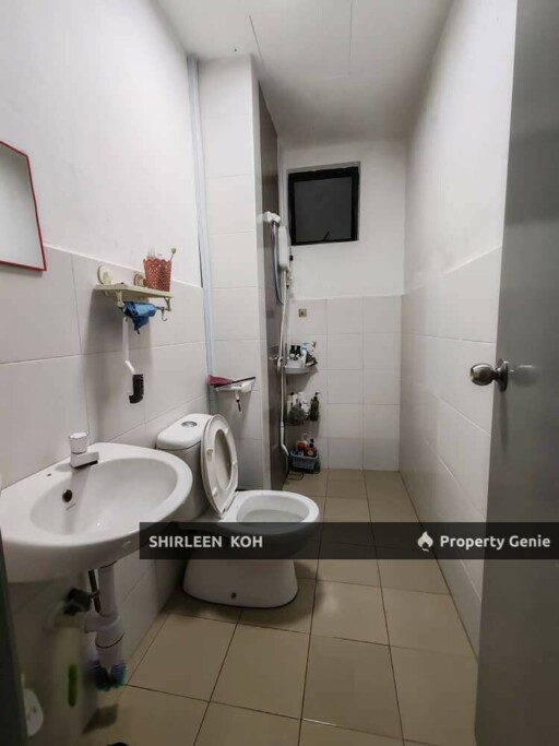 Female Room for Rent at Jentayu Residency @ Tampoi