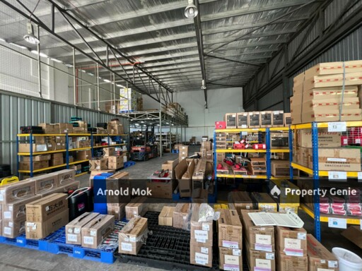 1.5 storey Semi D Factory at Industri Jaya Skudai for Rent