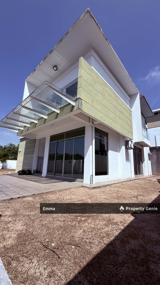 Kajang Freehold Bungalow | 7,000 sqft Land | 5 Bedrooms | Spacious Family Home @ Setia Impian