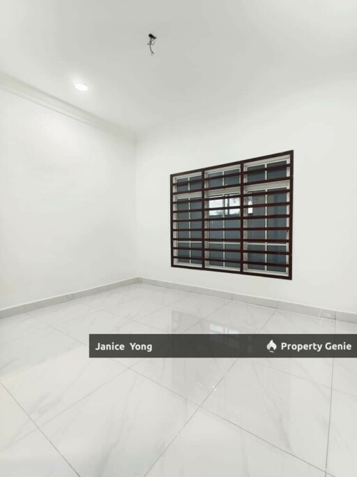Taman Johor Jaya Jalan Anggerik 10