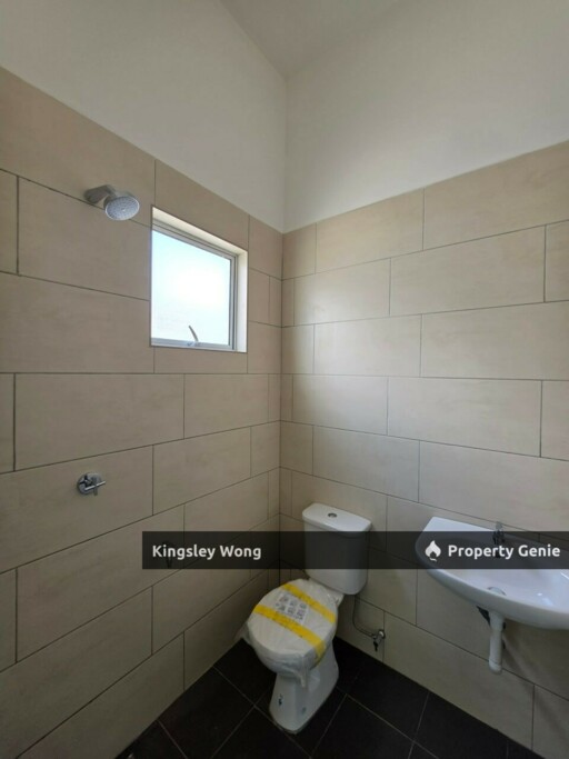 Meru Tropika Jelapang Basic Unit Double Storey Terrace House Gated & Guarded Near Lumut Highway Silibin