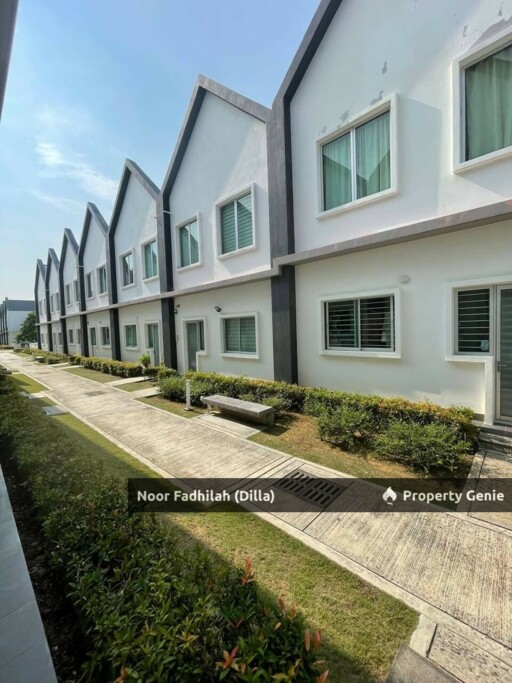 22’ x 70’ Ebonylane Double Storey House Eco Forest Booking 1K Full Loan