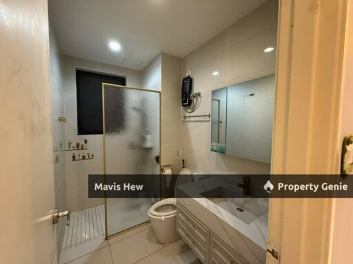 For Rent, Baypoint @ Country Garden Danga Bay, 2 Carpark, Fully Furnished