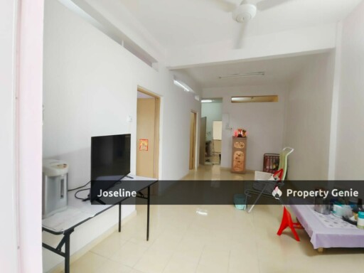 Panorama Lapangan Flat