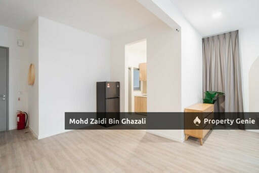Fully Furnished 3 Bedrooms Condo @ Lakefront Resident