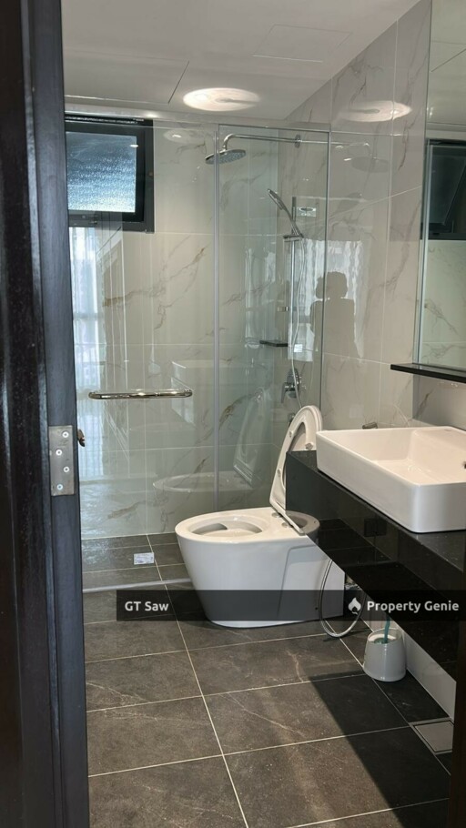 KL Trillion Newly refurbished 2 Bedroom for Rent near to MRT & KLCC