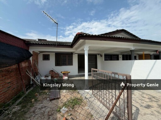 Taman Muhibbah Sg Siput Near Kanthan Kuala Kangsar Satu Tingkat Rumah 3 Bilik Baisc Condition