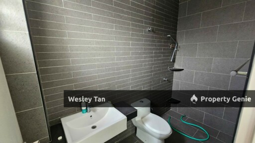 Cheapest Rental House One Krubong Sutera Emas 24hr Guard 4 Rooms Bare