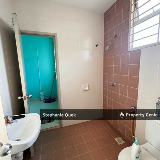 Gelang Bandar Puteri Klang 2 Storey Partial Terrance House For Rent