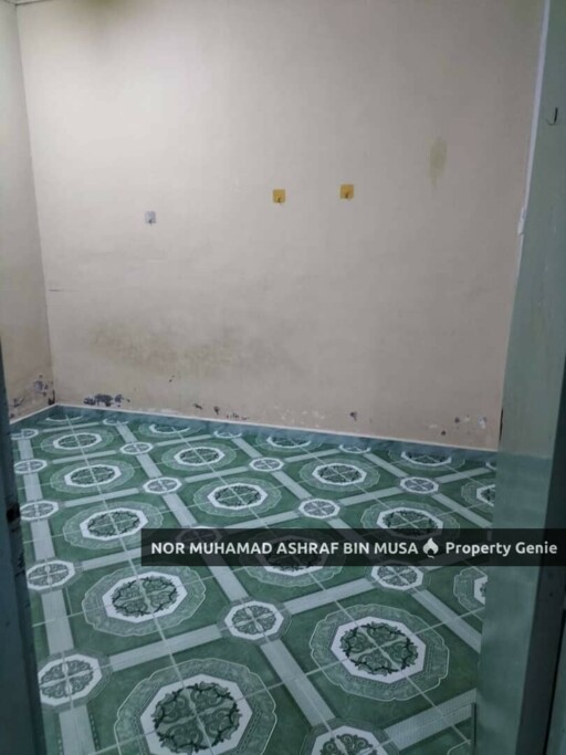 Teres Setingkat Taman Jabi Pokok Sena
