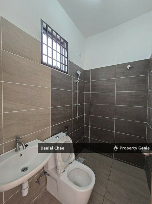 Botani New SIngle Storey Terrace House FOR RENT