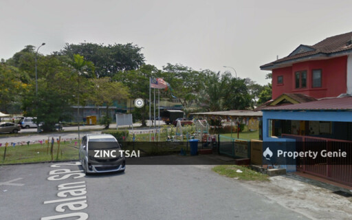 2 Storey Terrace @ Taman Subang Perdana {Save RM 180,000} 8 mins drive to LRT Alam Megah_7 mins drive to AEON Bukit Raja Shopping Centre