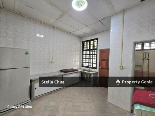 Taman Molek Single Storey Corner Lot  😍Hugest Land in the Residential for Sale