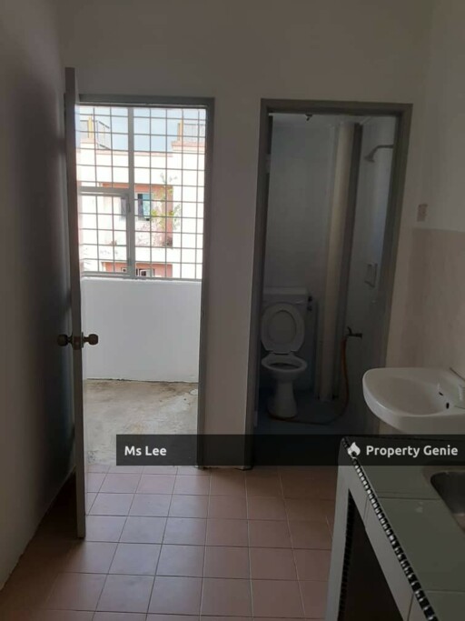 3rd Floor Shop Apartment RM 500 (KFC/NSK)-Taman Sentosa Utama @ Klang-Ready 15/7 or 31/7