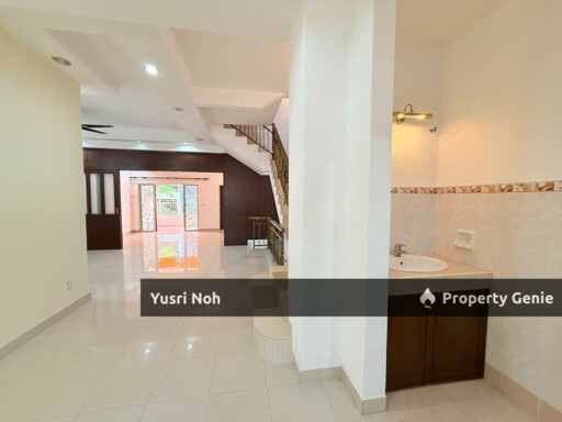 2.5 STOREY TERRACE (NEWLY REFURBISHED) TAMAN SETIAWANGSA KL FOR SALE