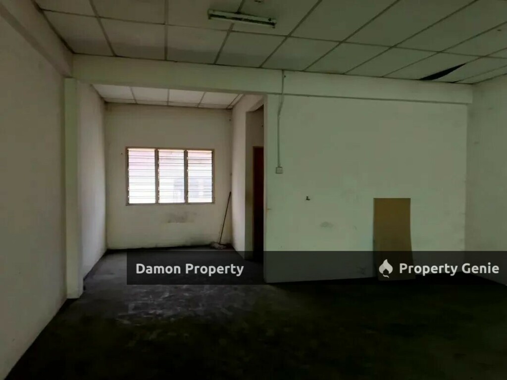 klebang Utama Double Storey Main Road Shop Sewa