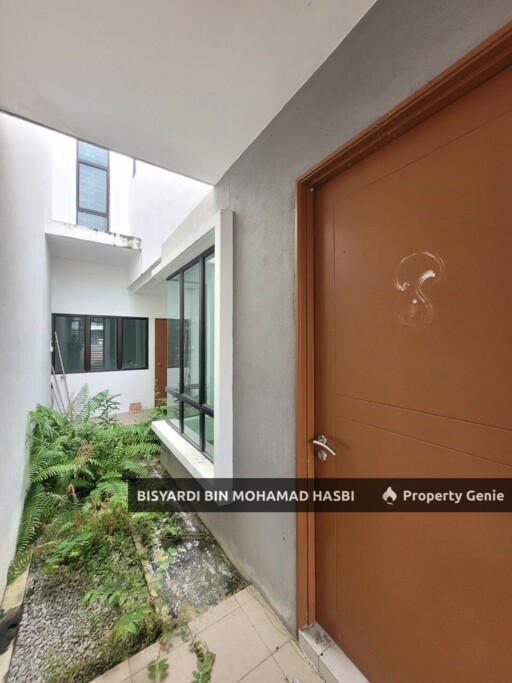 Non Bumi Lot 2 STOREY TERRACE, TAMAN SAUJANA KLIA SEPANG.