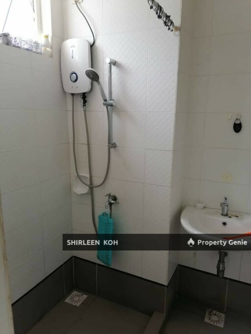 House for rent at Season Amara Larkin