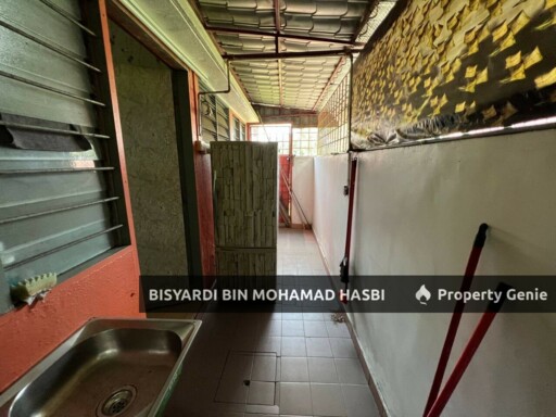 (FACING OPEN) RENOVATED 2 STOREY CORNER LOT, TAMAN RASHID JLN KERETA API LAMA, KAPAR .