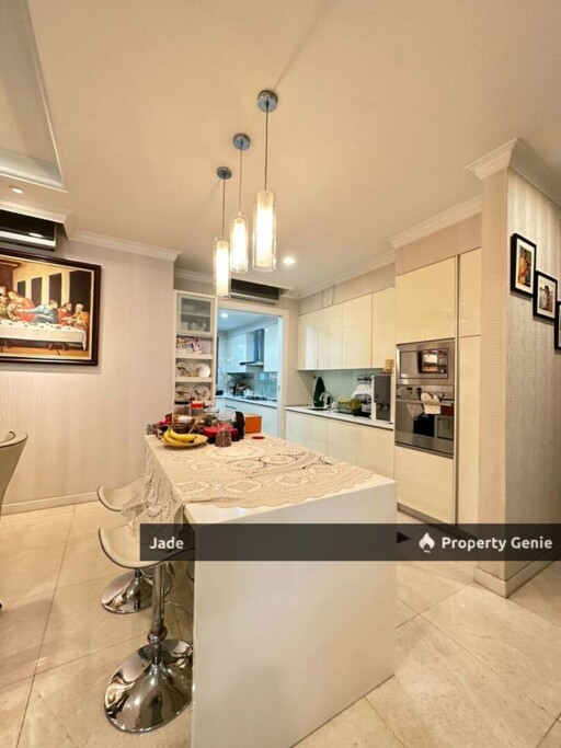 Pool View Seni Mont Kiara Freehold Condo with Private Lift