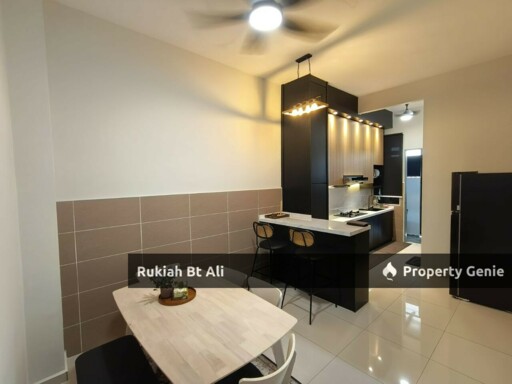 RENOVATED UNIT AT TAMAN MAWAR EHSAN REMBAU