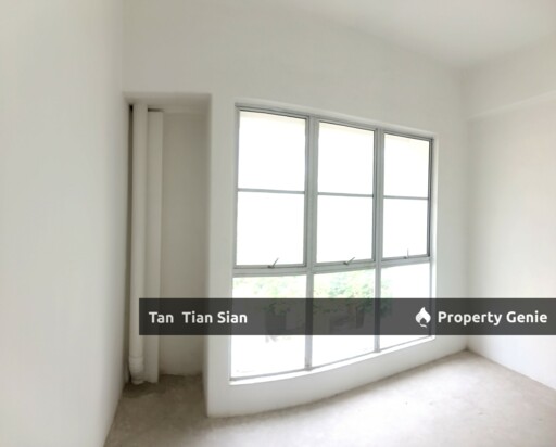 (S047) Apartment for Sale @ Pulau Melaka Good location murah cheap pool seaside garden good low cost