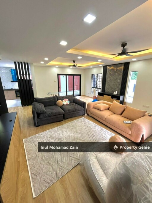 [Fully Renovated] Corner Lot Double Storey Semi-D Taman Mentari Semenyih