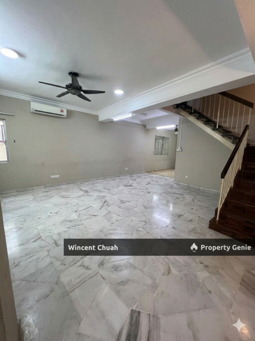 Below Market Value RM100k! 2.5-Storey Terrace at Taman Bukit Utama, Ampang Jaya For Sale.