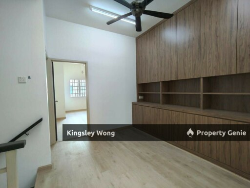 Pengkalan Tiara Double Storey Terrace House Below Bank Value Cash Back / Full Loan Available Near Station 18 Lahat Menglembu