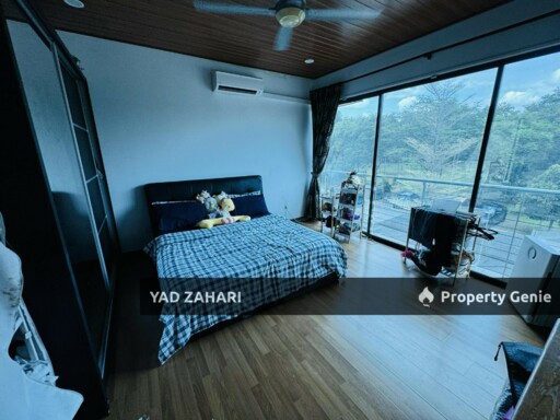 Aster Grove, Shah Alam | 3-Storey Superlink 5 Bedrooms | RM1.1M - Freehold, Below MV & Spacious Parking