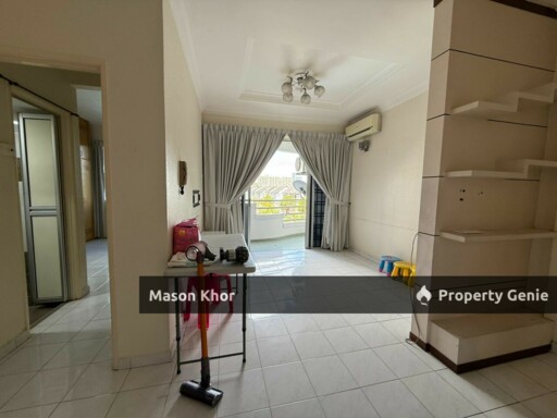 N-PARK CONDOMINIUM 700sf LOW FLOOR POOL VIEW FULLY RENOVATED BATU UBAN