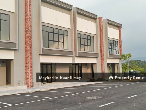 Village Square Gamuda Gardens Rm8k Intermediate GF/L1 Shop For RENT