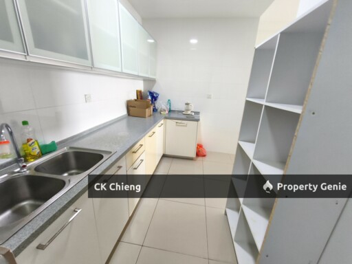 D'aman Residences Rent, 3 Rooms Partly Furnished, Taman Mas Puchong