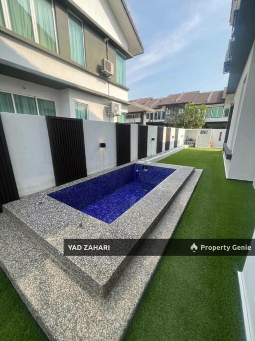 Taman Impian Sutera 2, Seksyen 30 Shah Alam | 2-Storey Semi-D 5 Bedrooms | RM1.1M - Partial Furnished, Renovated and Near Masjid