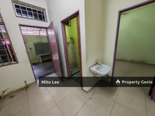 Taman Maryani Segamat Corner Lot for Sale!!