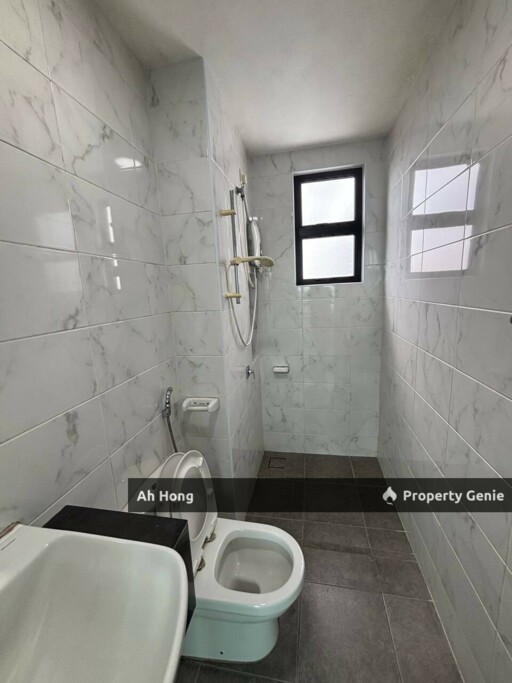 Bukit Indah / Sky Breeze / 3bedroom / Fully Furnished