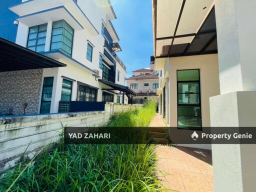 Bukit Jelutong Heights, Shah Alam | 3-Storey Semi-D 7 6+1 Rooms | RM1.68M - Next To Guthrie & NKVE Highway, Privacy Environment and with Extra Land