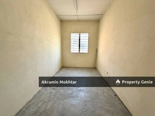 Facing Open & Extended | 2 Storey Terrace Taman Tasik Semenyih.
