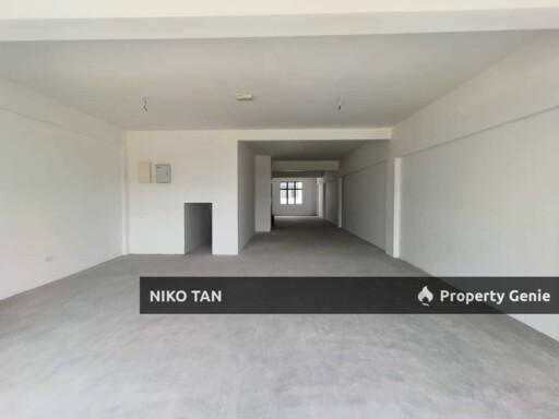 For Rent 3 Storey Shop Lot @ Ixora Park City, Jalan Siantan, Meridin East Pasir Gudang