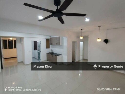 IDEAL RESIDENCY CONDO 850sf FULLY RENO & PARTIALLY FURNISHED GELUGOR