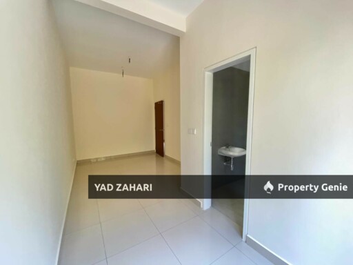 Nassim Heights, Ampang | 3-Storey Link 5 Bedrooms | RM1.2M - Strategic Location & Exclusive Private Road