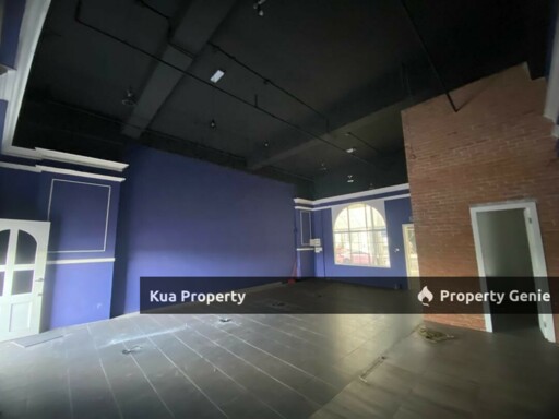 Ground Floor Shop Lot @ The Podium for Sale