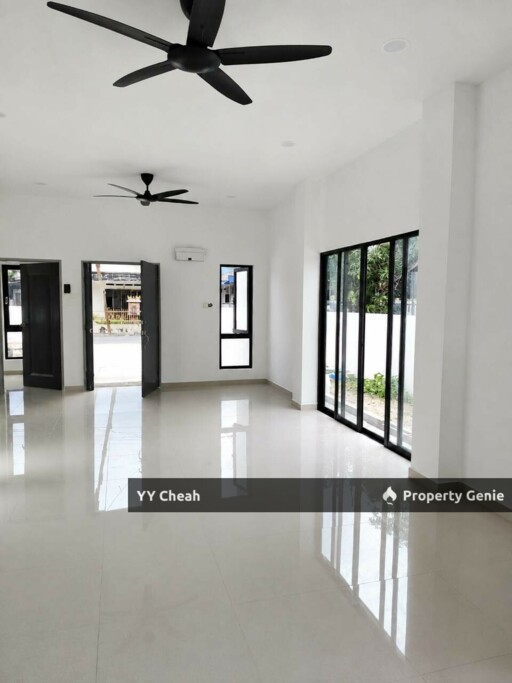Menglembu Ipoh Single Storey New Bungalow For Sale, Leasehold 2123, 3 Rooms 3 Bathrooms
