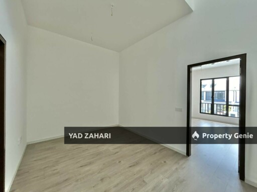 Nadira, Bandar Bukit Raja, Klang | Double Storey Terrace 4 Bedrooms | RM790K - New Unit, Freehold with Gated & Guarded